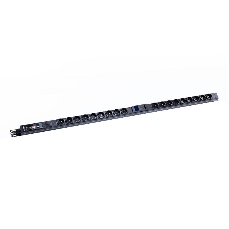 18 ช่องจ่ายไฟเยอรมนี 1U ระบบป้องกันไฟกระชากแบบ Hot Swappable RS485 Metered Rack PDU