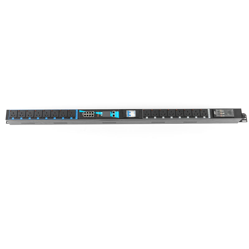 เบรกเกอร์อากาศ 16-Outlet เซ็นเซอร์ TCP/IP แนวตั้ง eco Smart Rack Pdu