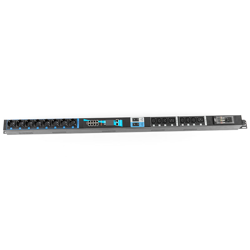 วงจรแม่เหล็กไฮดรอลิก 16-Outlet เซ็นเซอร์ TCP/IP แนวตั้ง eco Smart Rack Pdu